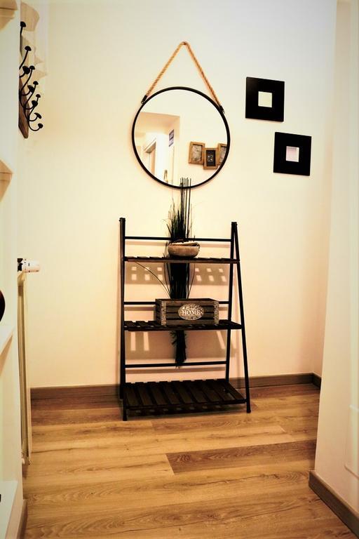 Riari Trastevere Apartment Рим Экстерьер фото